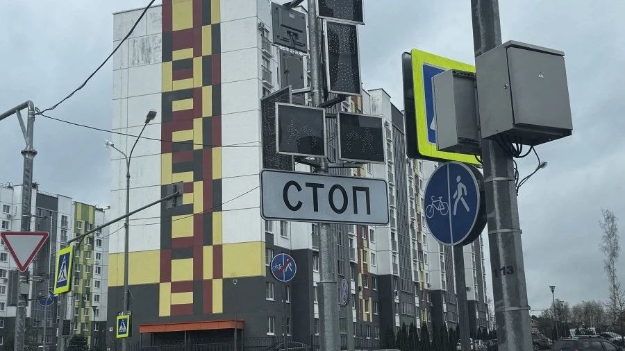 В Обнинске до сих пор не функционирует светофор на пересечении улиц Славского и Поленова в Заовра...