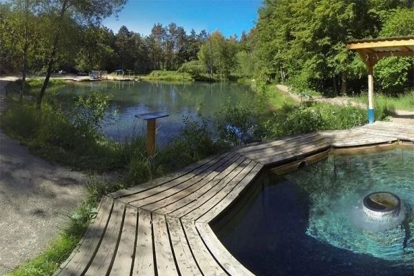 Калужские Сероводородные озера зарастают водорослями
 
Озера в лесу – природный курорт, находятся...