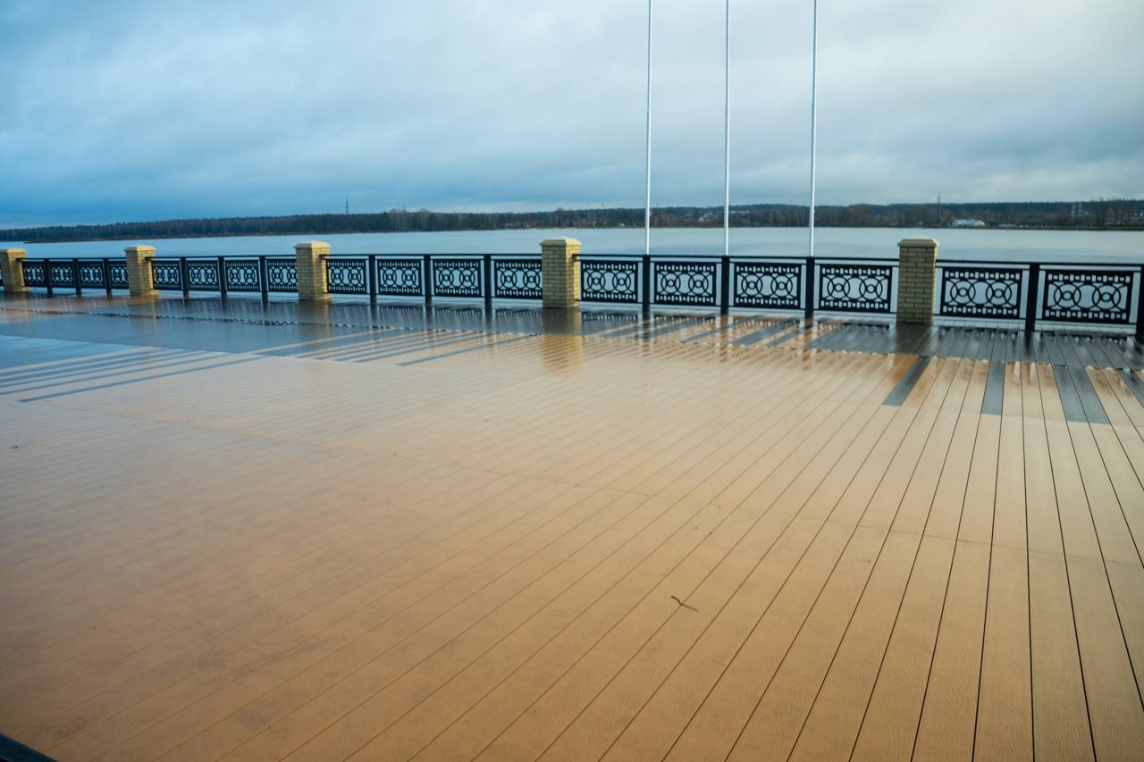 Людиновская набережная доделывается!

Вода рядом – это круто, особенно в Калужской области. Набер...